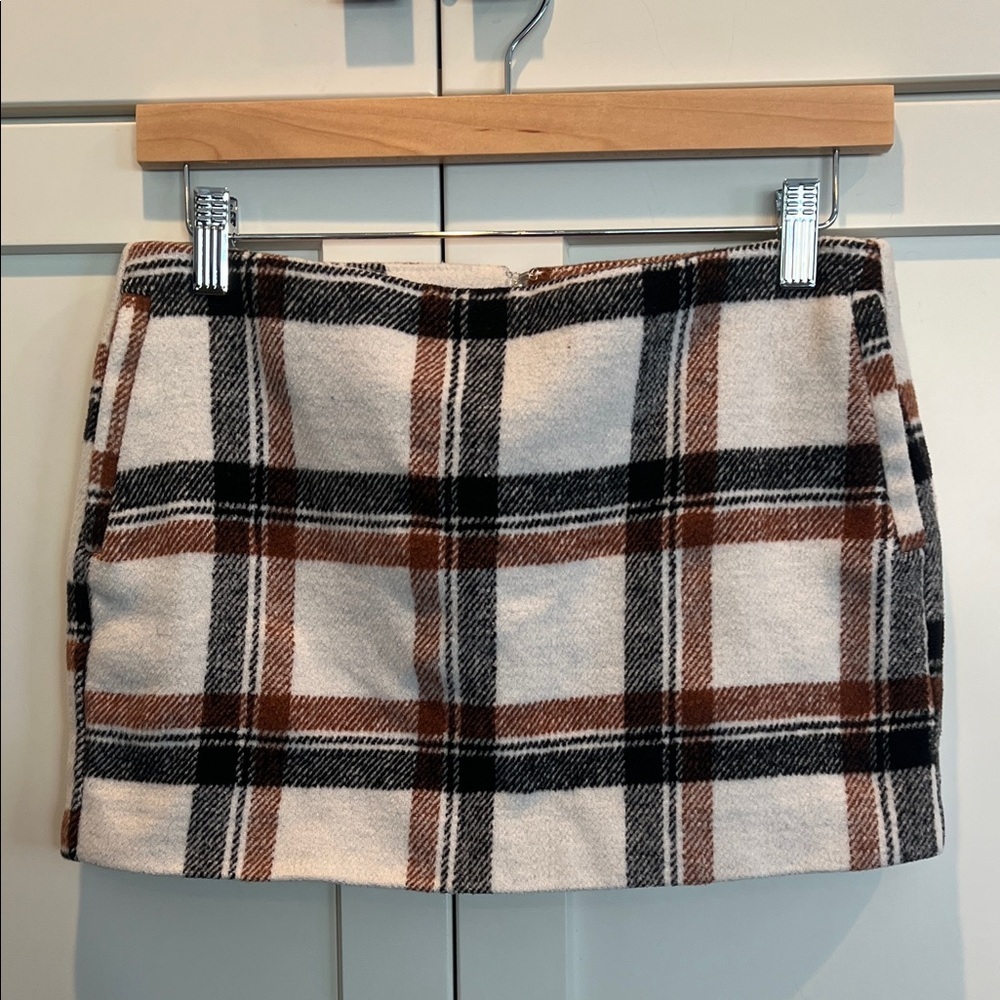 Plaid Micro Mini Skirt in Cream, Black & Brown Size S